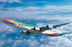 东方航空万里行,打造全方位常旅客服务体系，引领航空出行新体验”