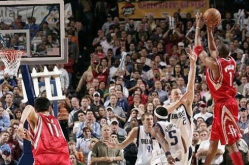 火箭vs小牛录像,2015年NBA西部首轮火箭VS小牛系列赛精彩回顾